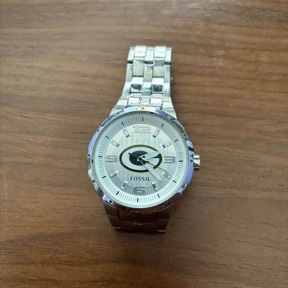 Green Bay Packers Watch Fossil Mens Wristwatch Three Hand Silver Large Logo NFL - Picture 1 of 6